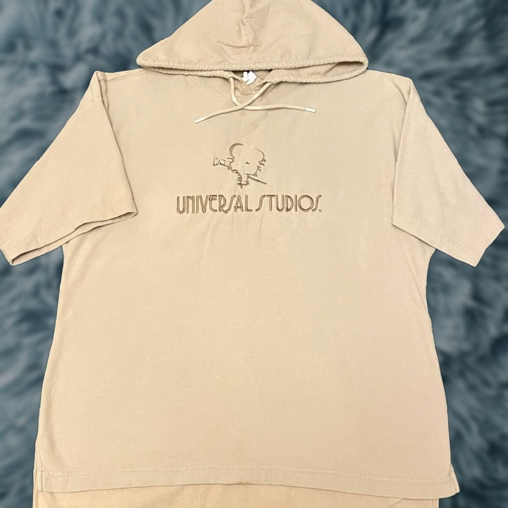 Vintage VTG 90s Universal Studios Theme Park Hooded T Shirt Hoodie Size M Beige Men Womens? Size US M / EU 48-50 / 2 - 1 Thumbnail