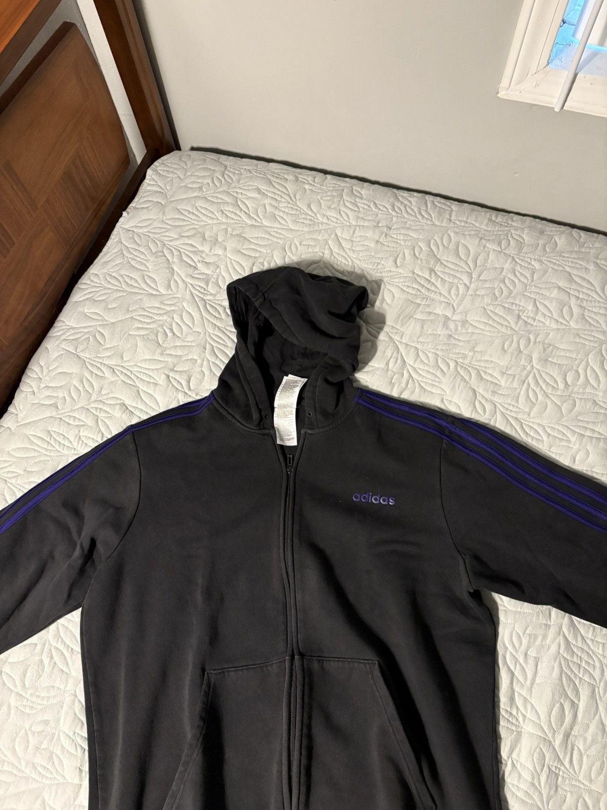 Adidas Adidas zip up with purple logo and lines Size US XL / EU 56 / 4 - 1 Preview