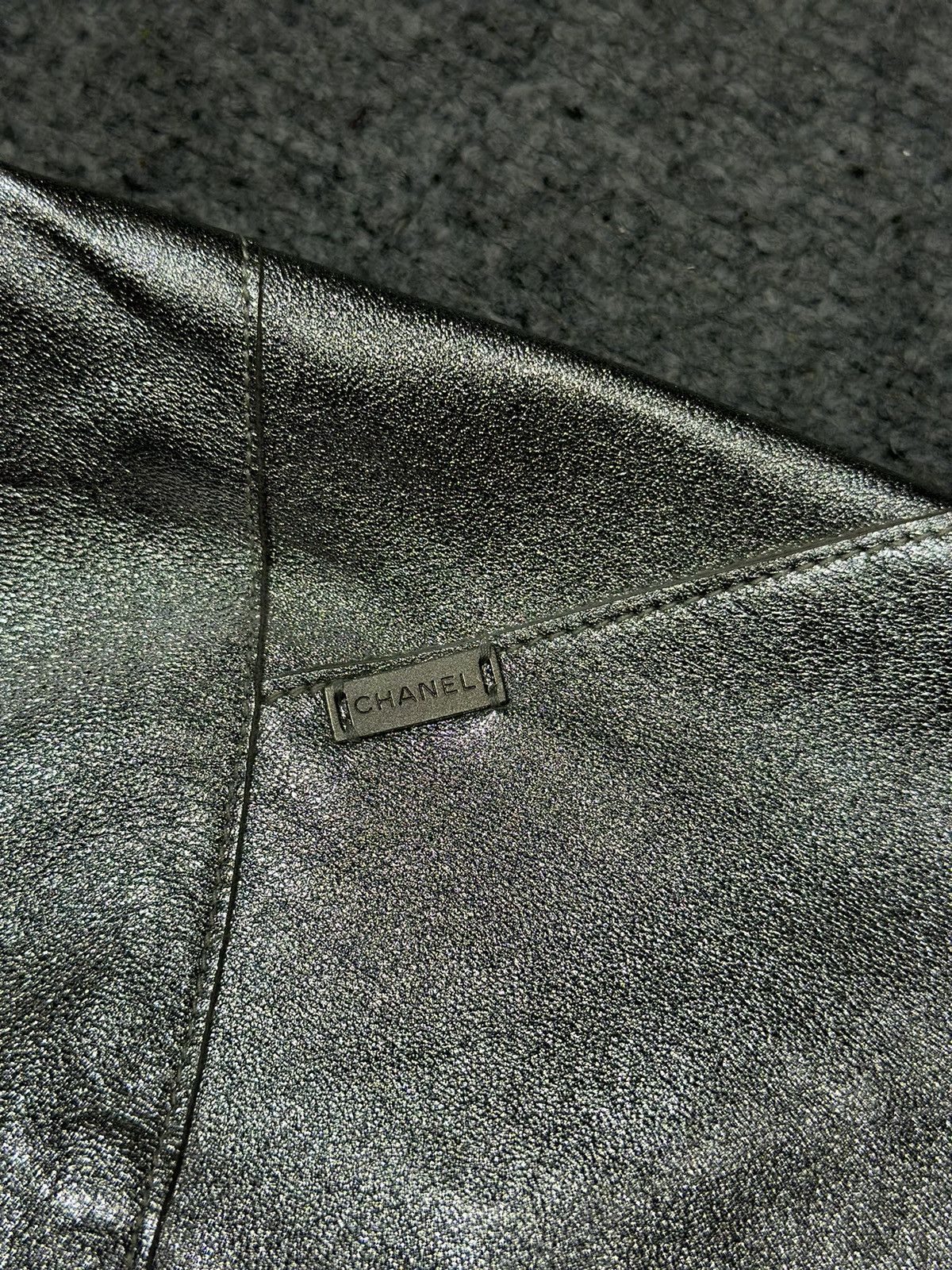 Chanel × Vintage Chanel Fall 1999 Leather & Silk Dress Size XS / US 0-2 / IT 36-38 - 5 Thumbnail