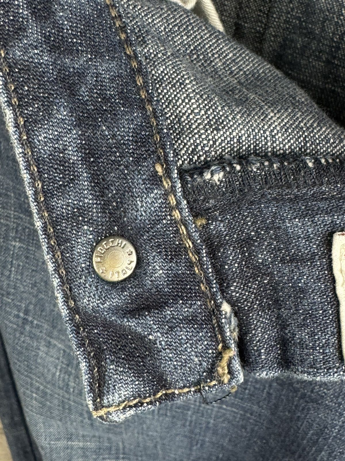 Armani × Vintage Vintage Armani Jeans On A Wide Leg size 29 Size US 29 - 14 Thumbnail