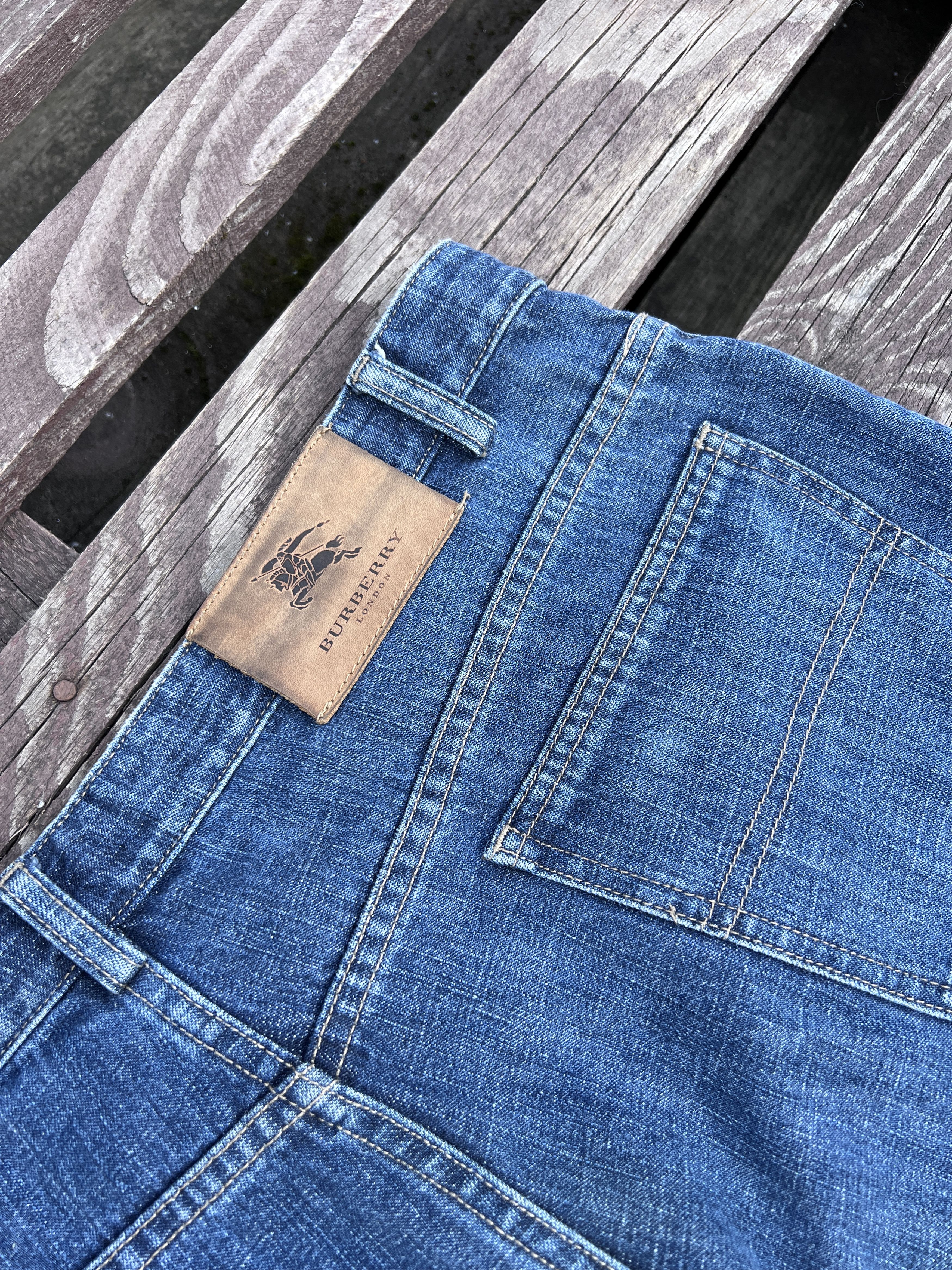 Burberry Burberry London Y2K Vintage Denim Jeans Size US 37 - 3 Thumbnail