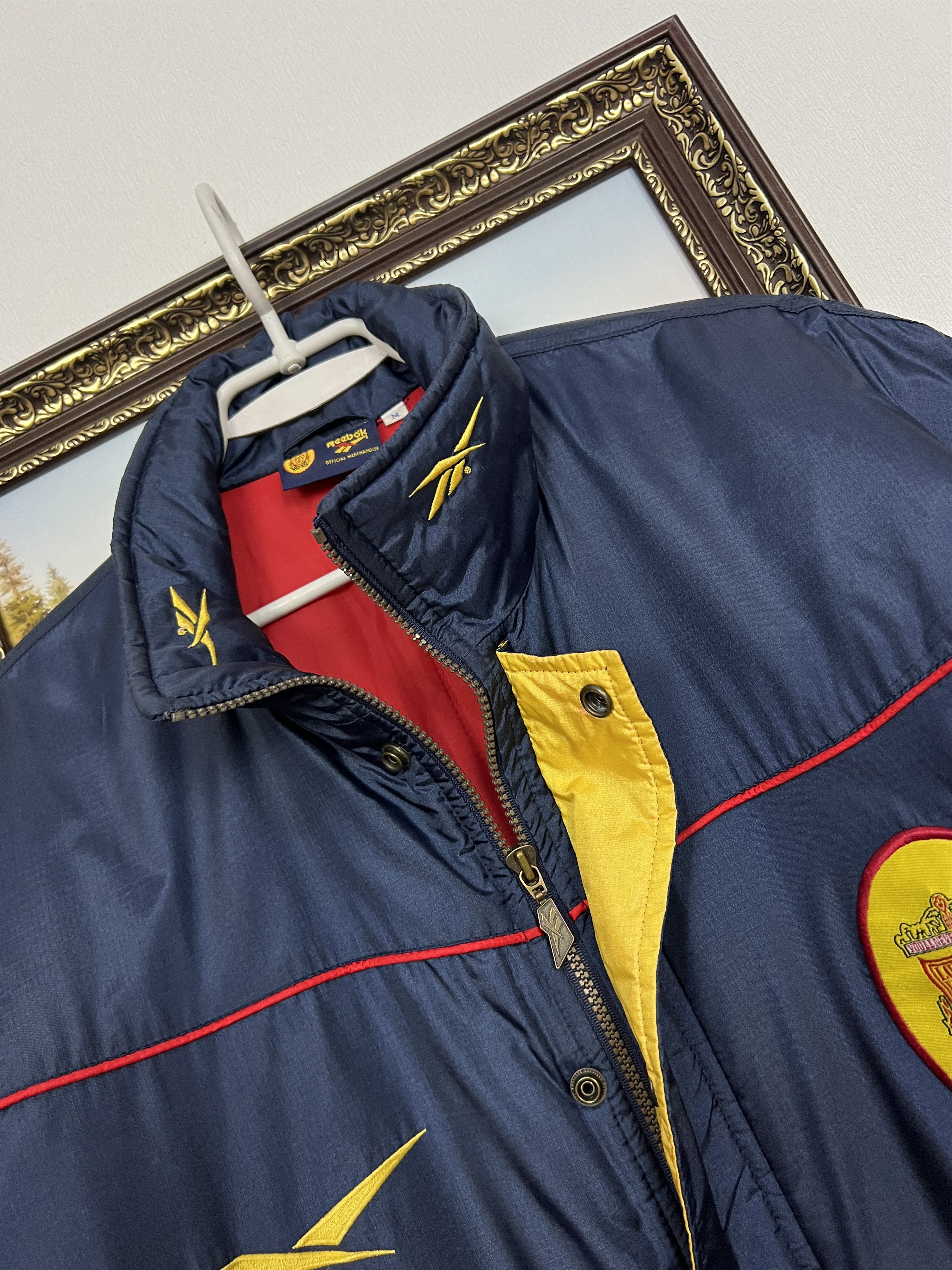 Reebok Vintage 90's Reebok Liverpool Football Padded Jacket Soccer Size US M / EU 48-50 / 2 - 3 Thumbnail