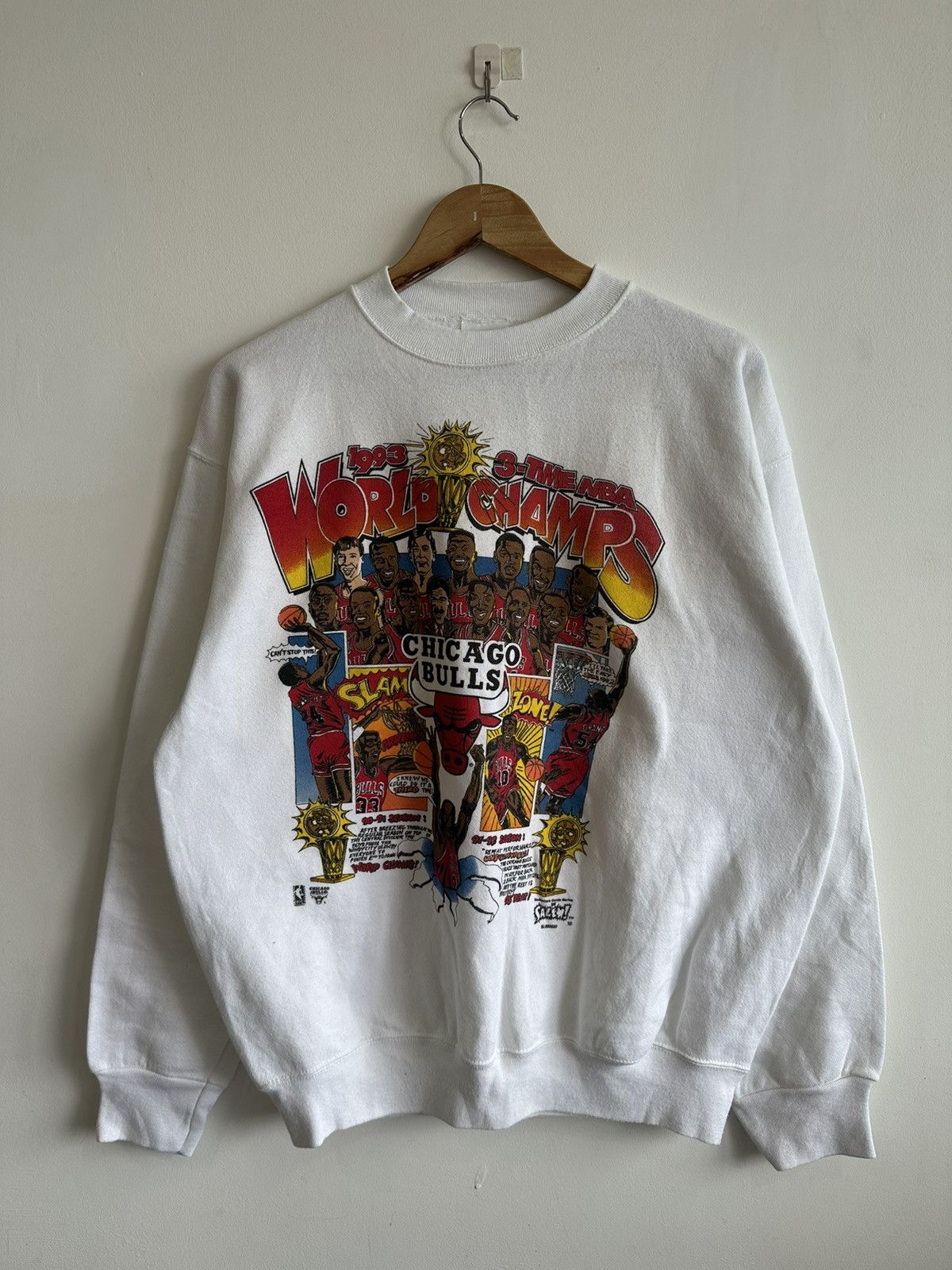 NBA Vintage 90’s NBA Chicago Bulls Comics Sweatshirt USA RAPTEES Size US L / EU 52-54 / 3 - 2 Thumbnail