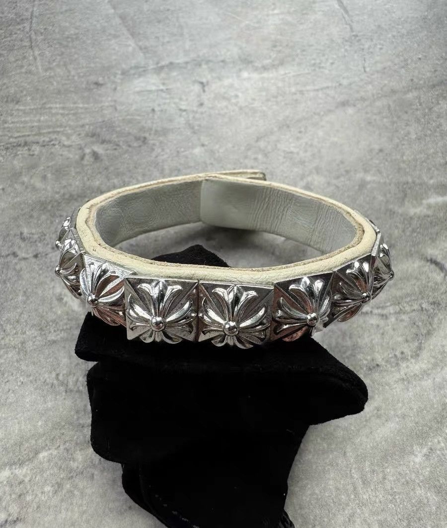 Chrome Hearts Chrome Hearts Cross Silver Buckle Leather Bracelet (White) Size ONE SIZE - 1 Thumbnail