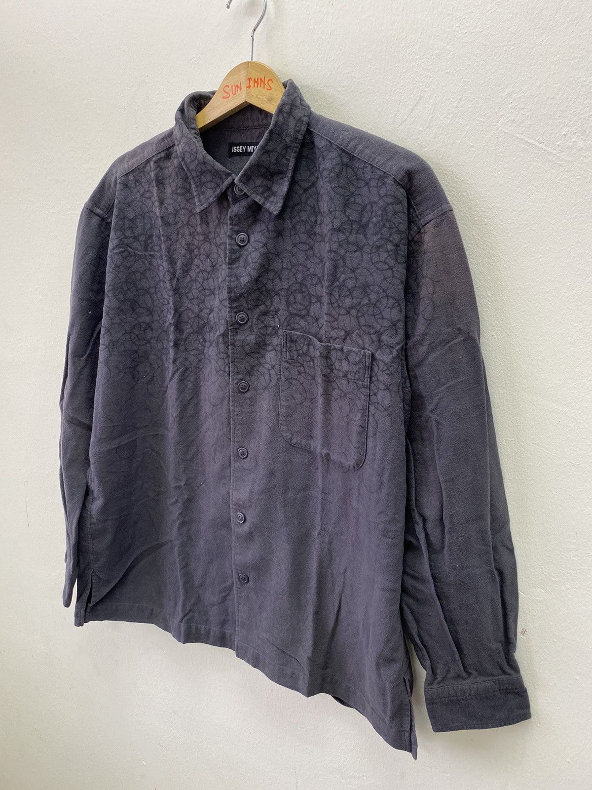 Issey Miyake Vtg Issey Miyake AW2003 Round Pattern Faded Shirt Size US L / EU 52-54 / 3 - 2 Thumbnail