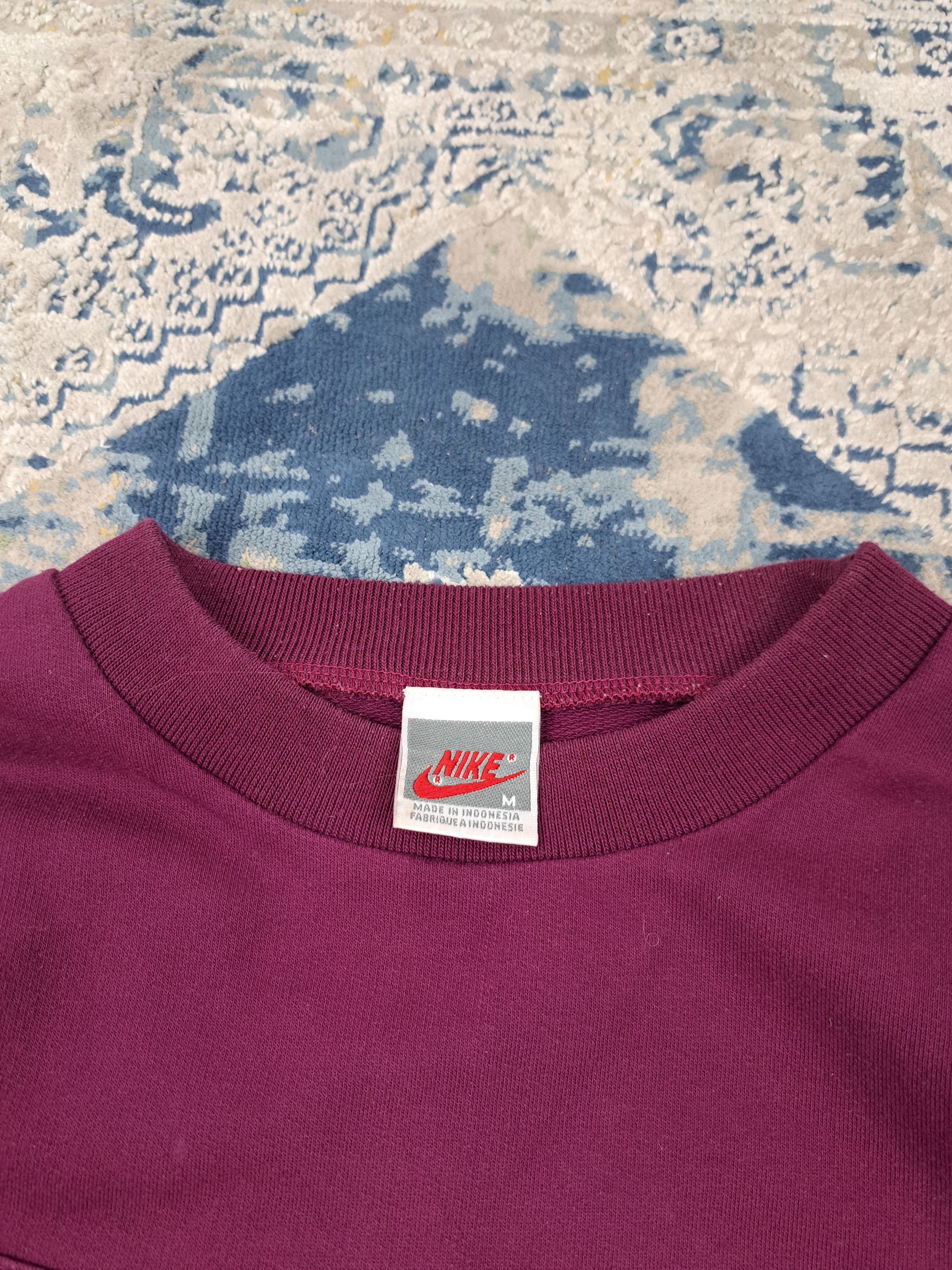 Nike Vintage 80s Nike Purple Sweatshirt Boxy Fit Crewneck Size US M / EU 48-50 / 2 - 3 Thumbnail