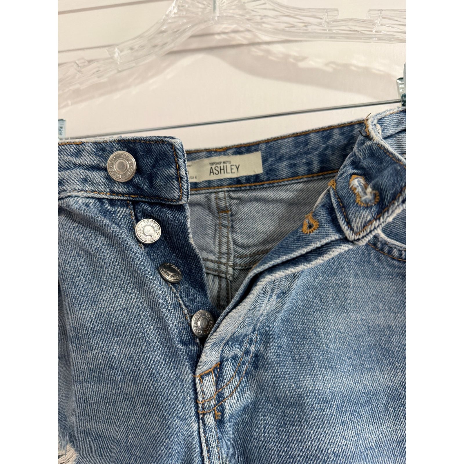 Topshop Topshop Moto Ashley Jean Shorts size 8/4 Size 27" / US 4 / IT 40 - 5 Thumbnail