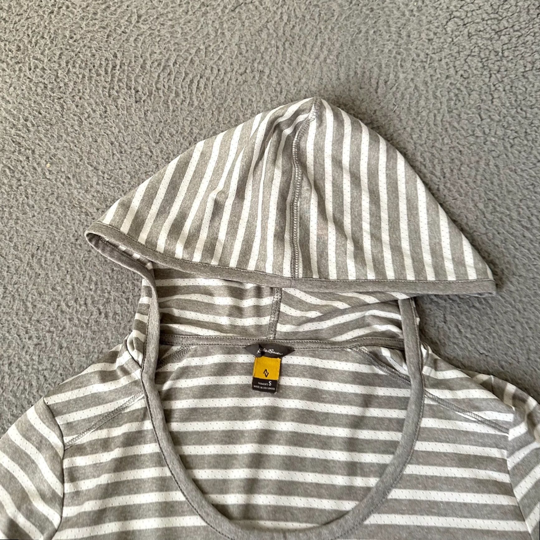 Eddie Bauer VINTAGE Eddie Bauer Hoodie Womens Small White Gray Travex Pullover Polyester Ladies Size S / US 4 / IT 40 - 4 Thumbnail