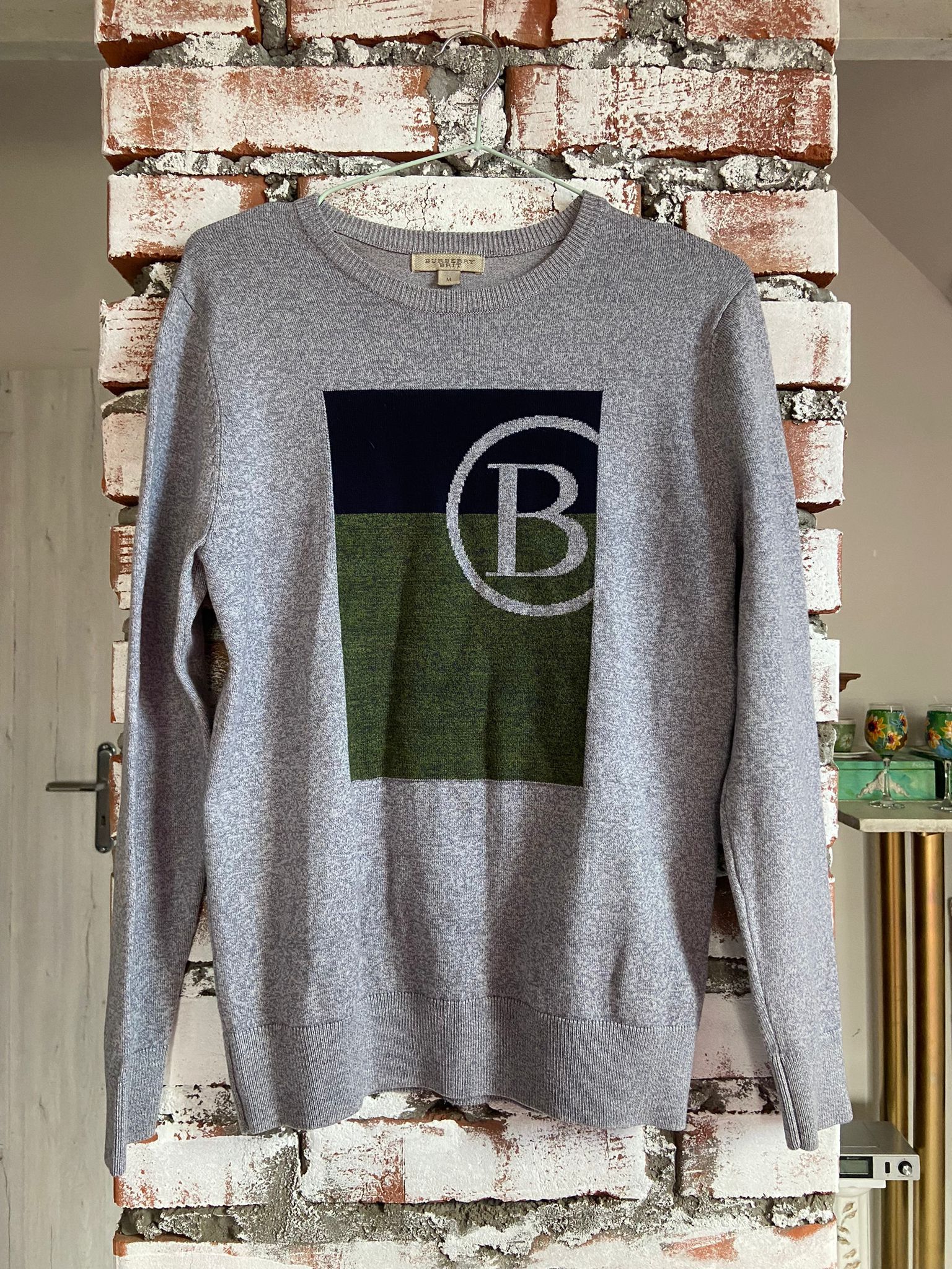 Burberry Burberry sweater logo vintage Size M / US 6-8 / IT 42-44 - 1 Thumbnail