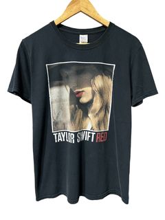 taylor swift red tour merch