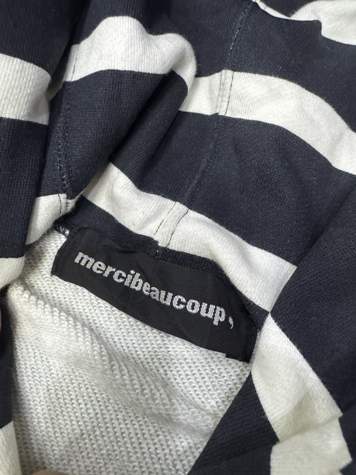 Issey Miyake × mercibeaucoup MERCI EAUCOUP ISSEY MIYAKE FAUX FUR POCKETS STRIPED HOODIE Size US M / EU 48-50 / 2 - 3 Thumbnail