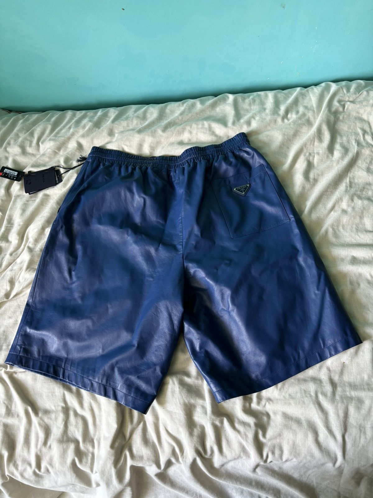 Prada Prada leather logo short Size US 44 / EU 60 - 1 Thumbnail