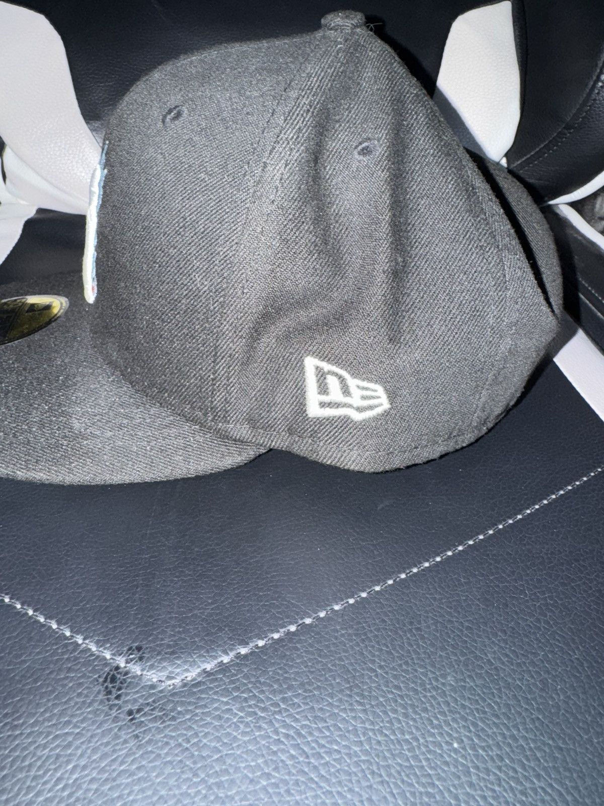 MLB × New York Yankees Yankees New Era 5950 Patch Black Hat Flame Logo Size 7 5/8 Size ONE SIZE - 3 Thumbnail