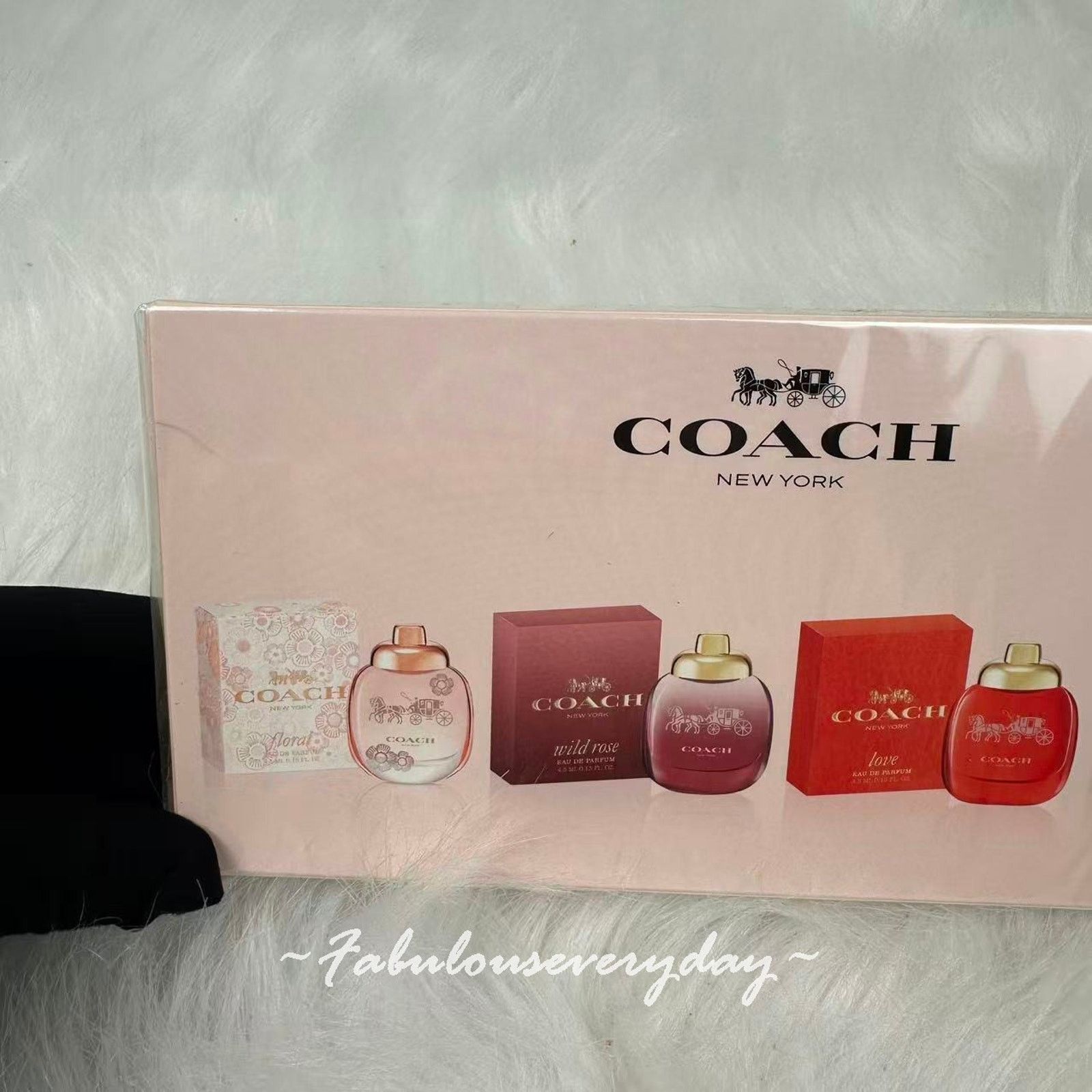 Coach Coach Mini Perfume Gift Set 4 Floral Wild Rose Love Dreams Size ONE SIZE - 2 Thumbnail