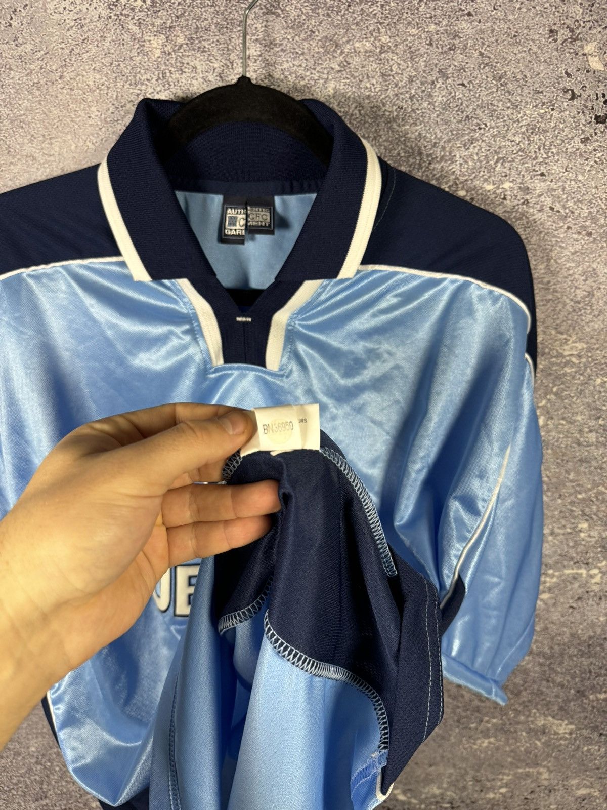 Vintage 90’s Vintage Coventry City 1999/00 Home Soccer Jersey Medium Size US XL / EU 56 / 4 - 12 Thumbnail