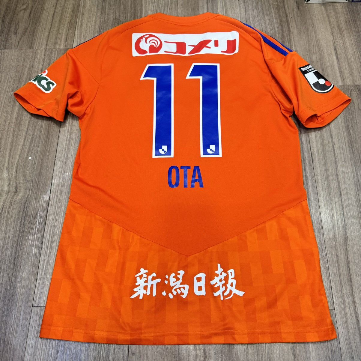 Adidas Niigata Albirex 2022 home shirt #11 Ota Size US M / EU 48-50 / 2 - 2 Thumbnail
