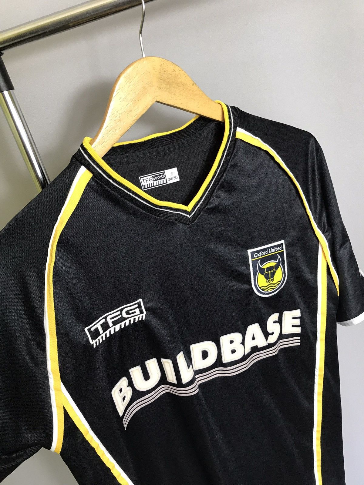 Other OXFORD UNITED 2005 2006 SHIRT SOCCER TFG BLACK Mateo Corbo Size US S / EU 44-46 / 1 - 3 Thumbnail