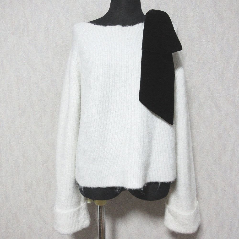 Other Other Apuweiser-riche Velour Ribbon Knit Textile Tops 25459090 DUTY FREE for USA Size ONE SIZE - 1 Thumbnail