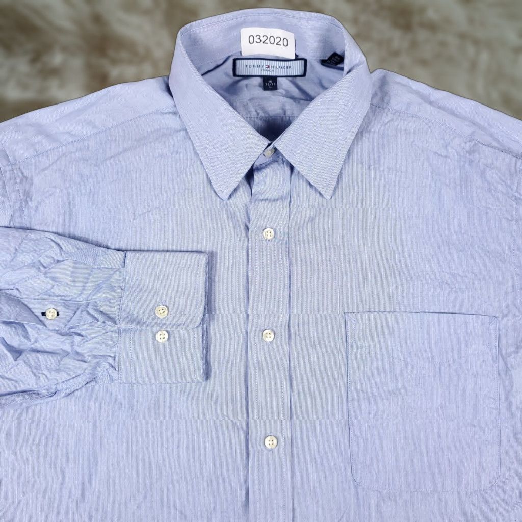 Tommy Hilfiger VINTAGE? No. But given: Tommy Hilfiger Shirt Mens Large Blue Casual Button Up Long Sleeve Size US L / EU 52-54 / 3 - 1 Thumbnail