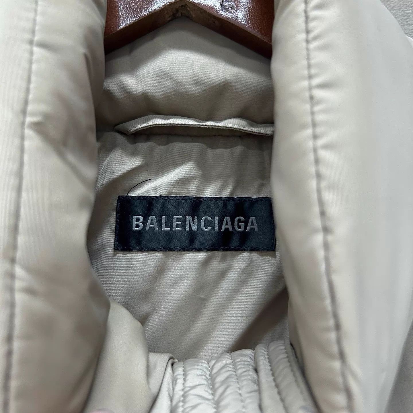 Balenciaga Balenciaga 95 New Hooded Down Vest Coca-Cola Print 34 Size XXS / US 00 / IT 34 - 3 Thumbnail