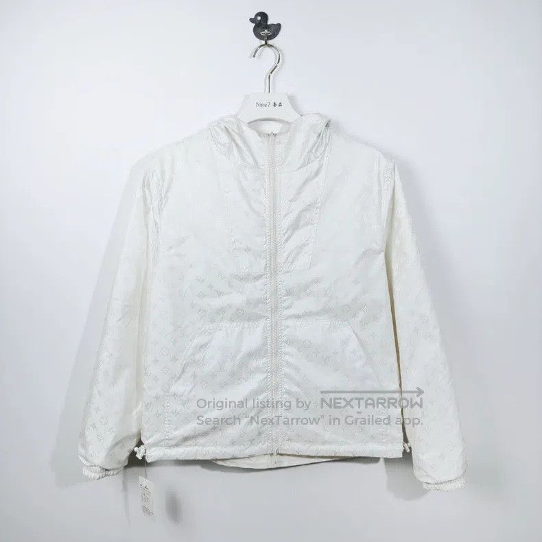 Louis Vuitton Louis Vuitton 24 New Pin Tag Reversible Wear Full Logo Jac Size US S / EU 44-46 / 1 - 3 Thumbnail