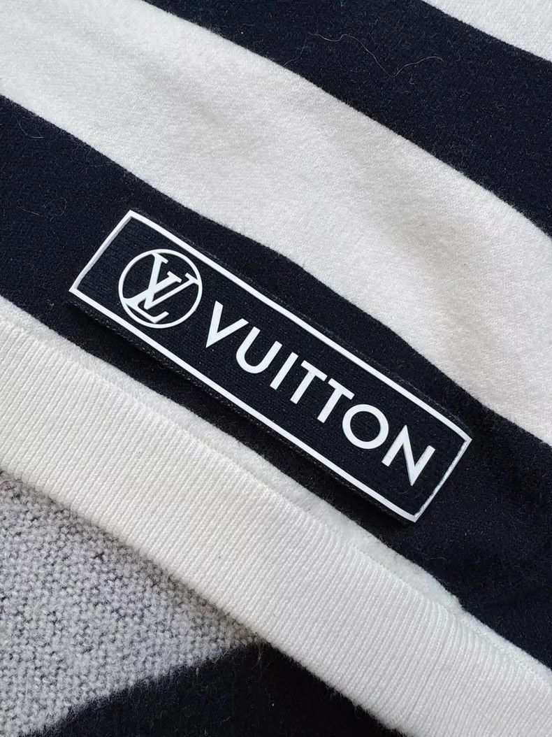 Louis Vuitton LOUIS VUITTON Black and white striped one-shoulder top Slee Size XS / US 0-2 / IT 36-38 - 4 Thumbnail