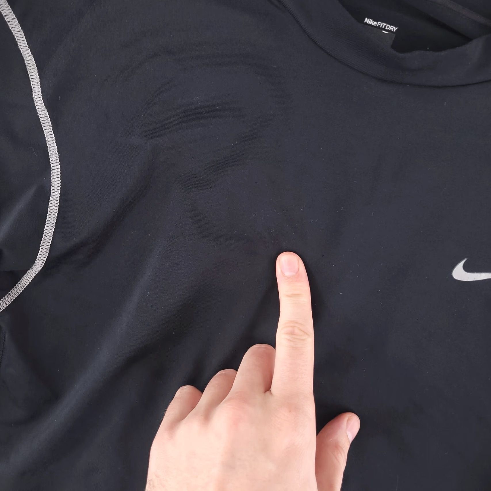 Nike Nike Shirt Mens Large Compression Long Sleeve Gym Workout Run Size US L / EU 52-54 / 3 - 4 Thumbnail