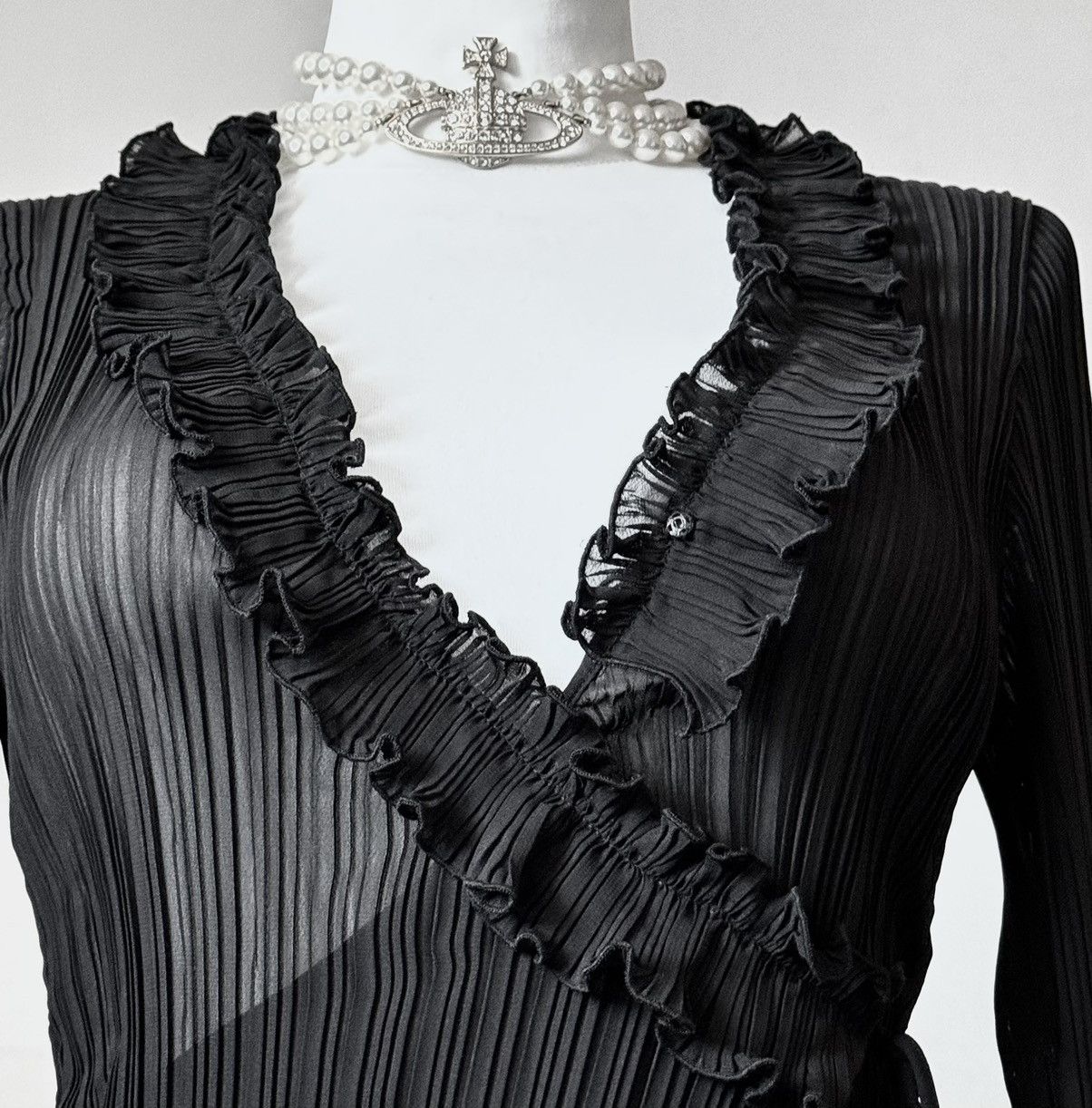 Vintage Gothic Avant - Garde black ruffled blouse in Japanese style Size S / US 4 / IT 40 - 3 Thumbnail