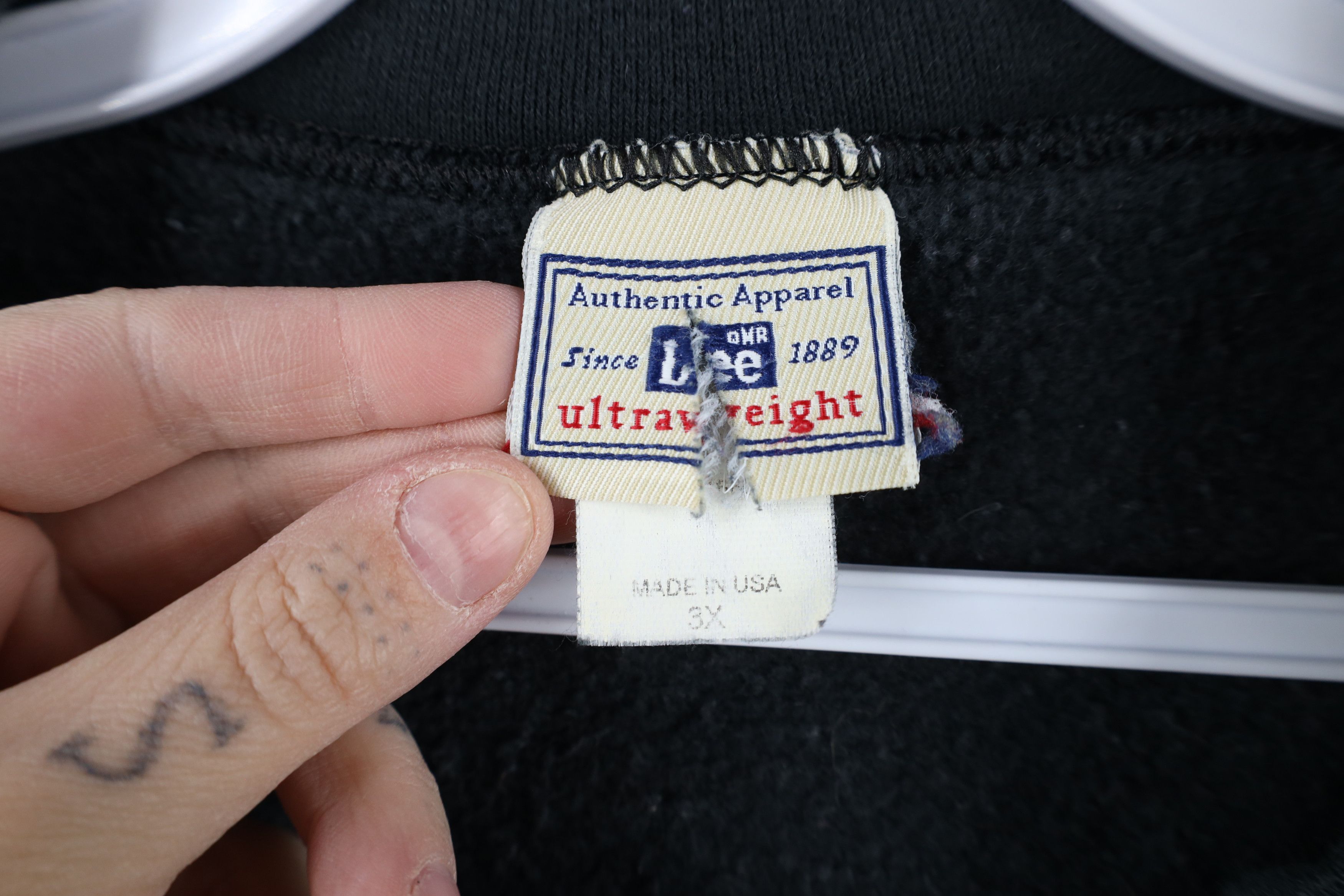 Vintage Vintage 90s Streetwear Heavy Crewneck Sweatshirt Black USA Size US XXL / EU 58 / 5 - 4 Thumbnail