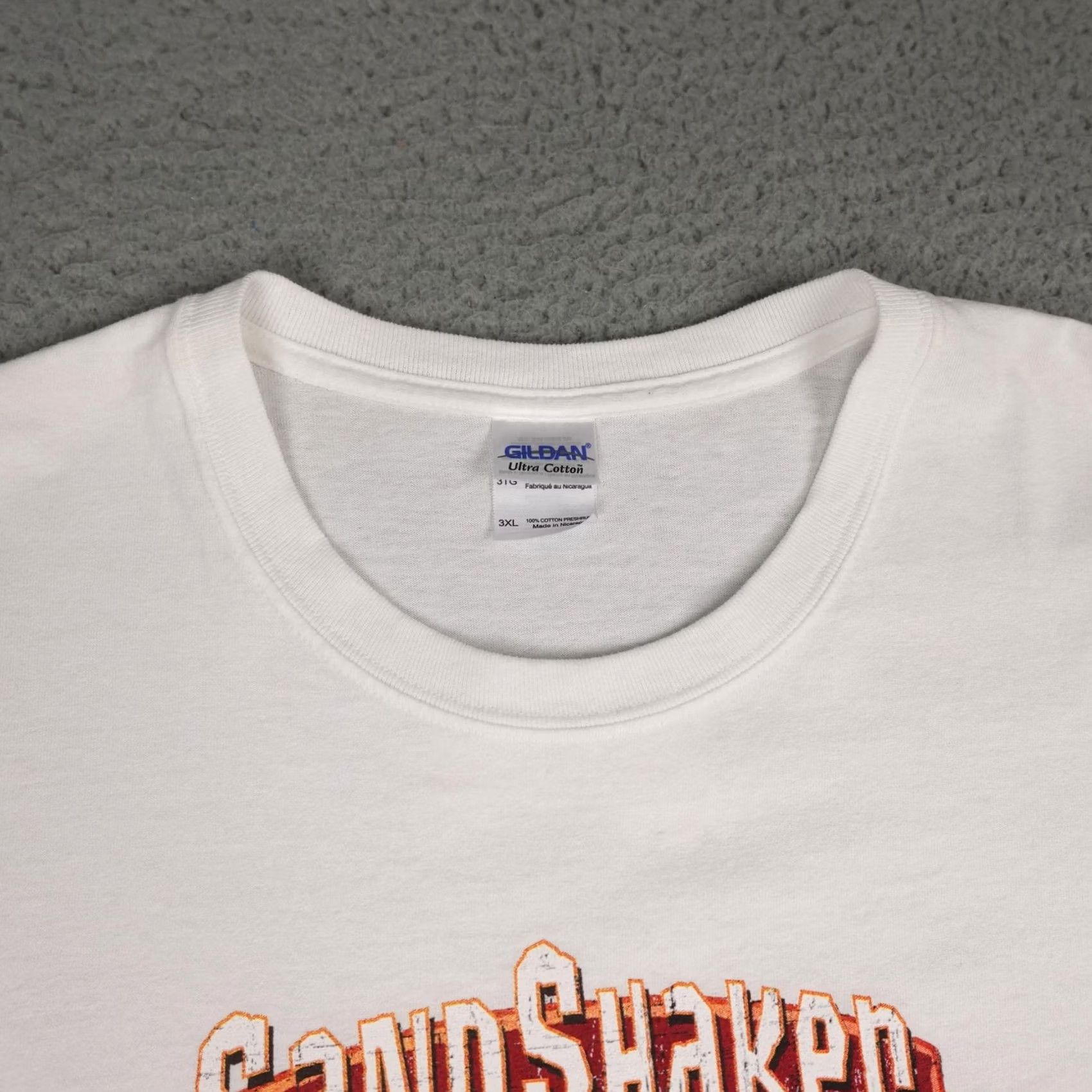 Gildan VINTAGE Gildan Shirt Mens 3XL White Sandshaker Bushwacker Bar Tee Beach Alcohol Kahlua Logo Refined Size US XXL / EU 58 / 5 - 5 Thumbnail