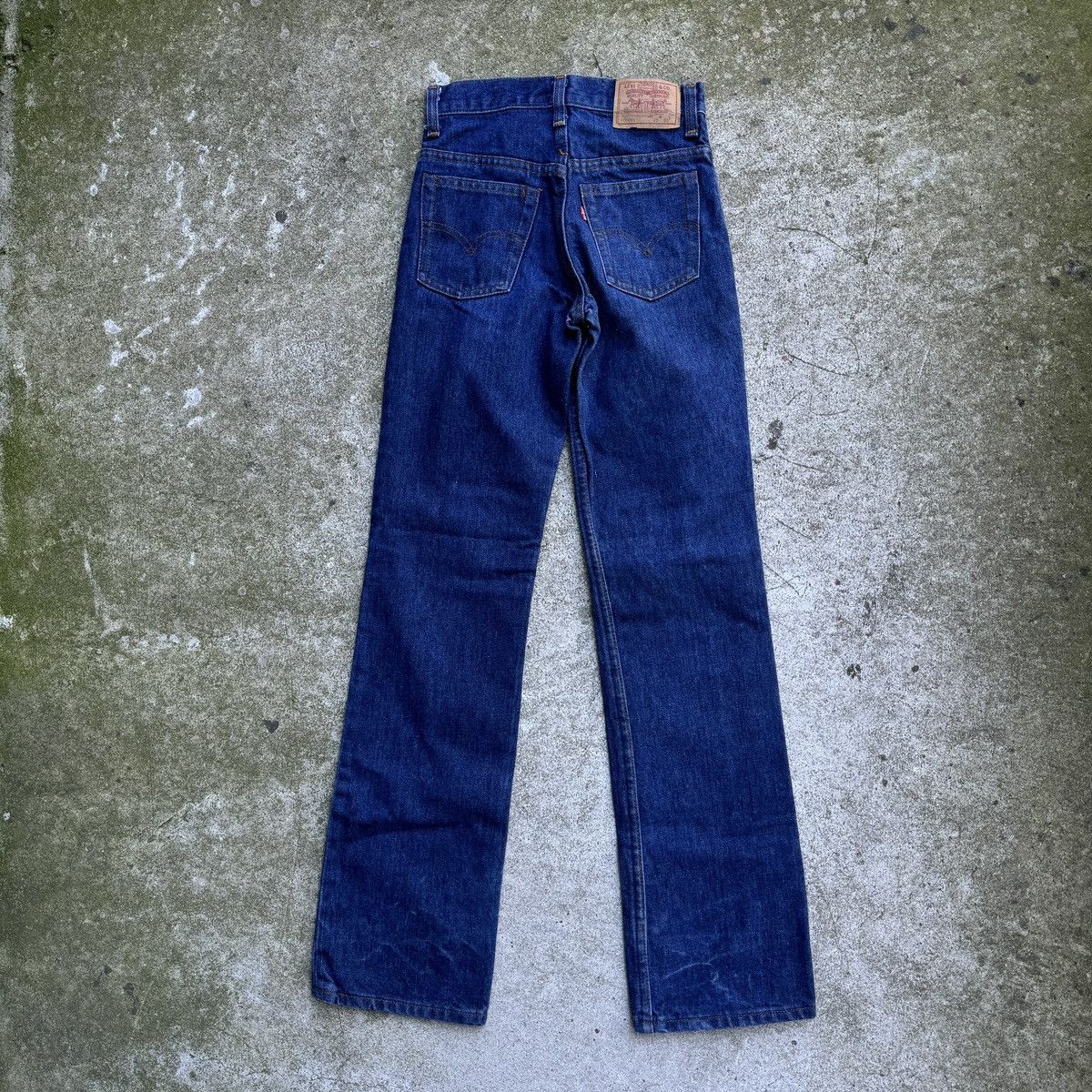 Levi's Vintage 80s Levi's 563 Dark Wash Bootcut Jeans 24x32 Size 24" / US 00 / IT 34 - 5 Thumbnail