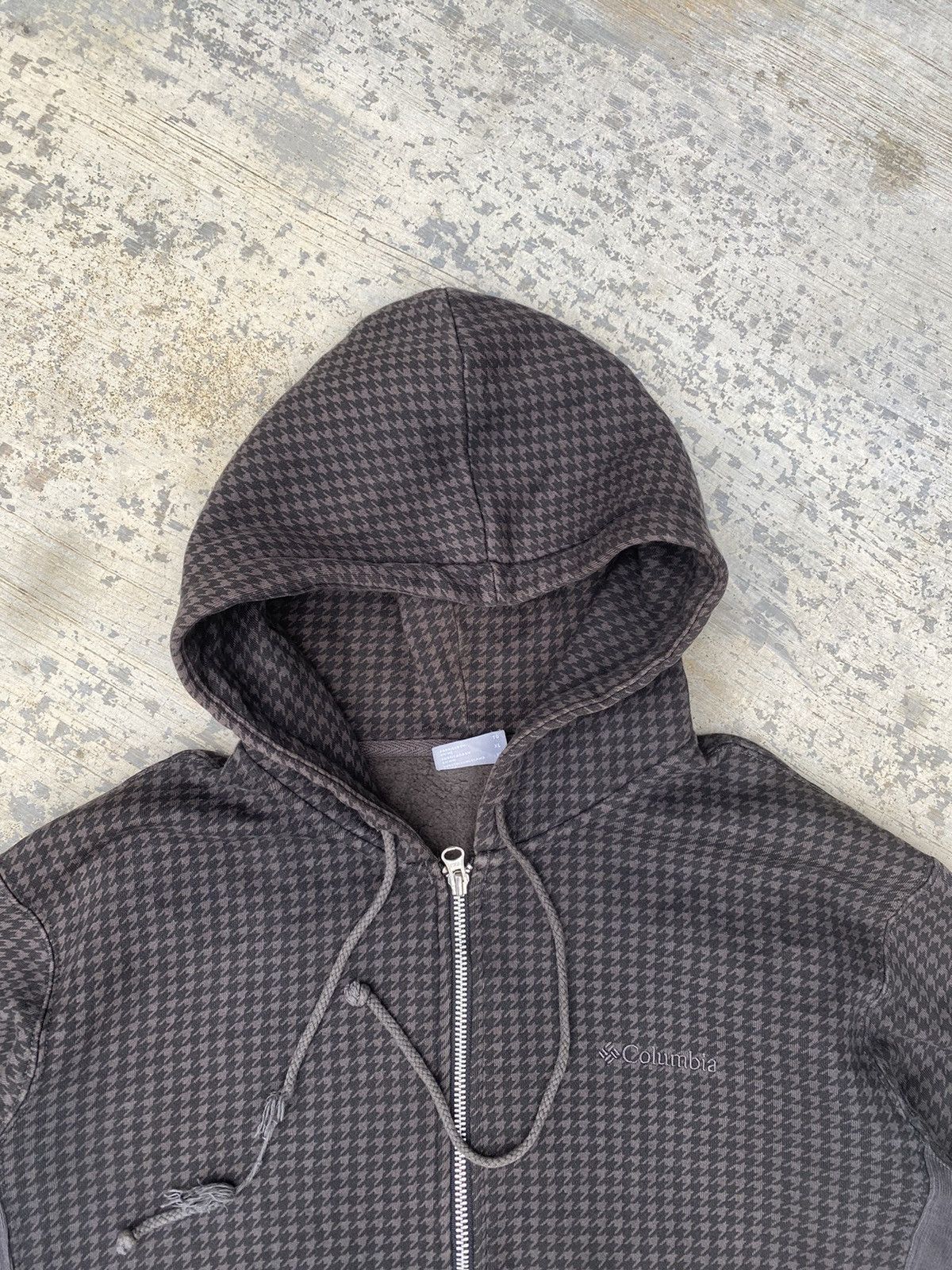Columbia AW Columbia Houndstooth distressed zip up hoodies Size US XL / EU 56 / 4 - 4 Thumbnail