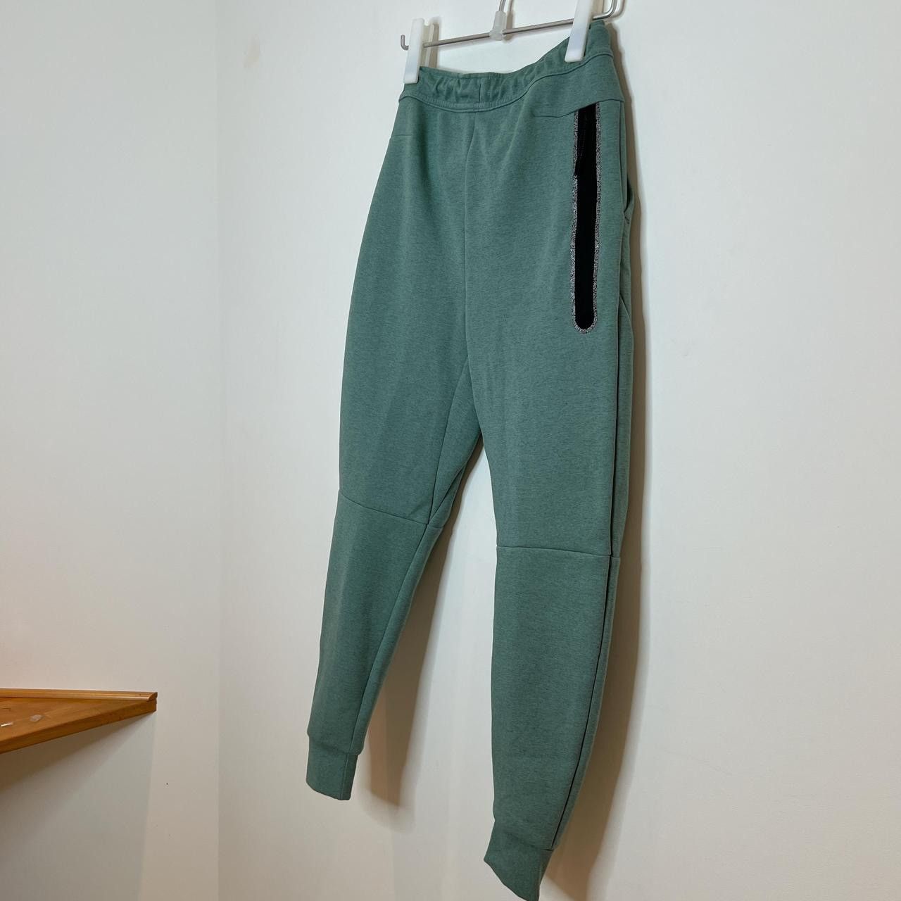 Nike nike recycled tech fleece pants Size US 30 / EU 46 - 4 Thumbnail