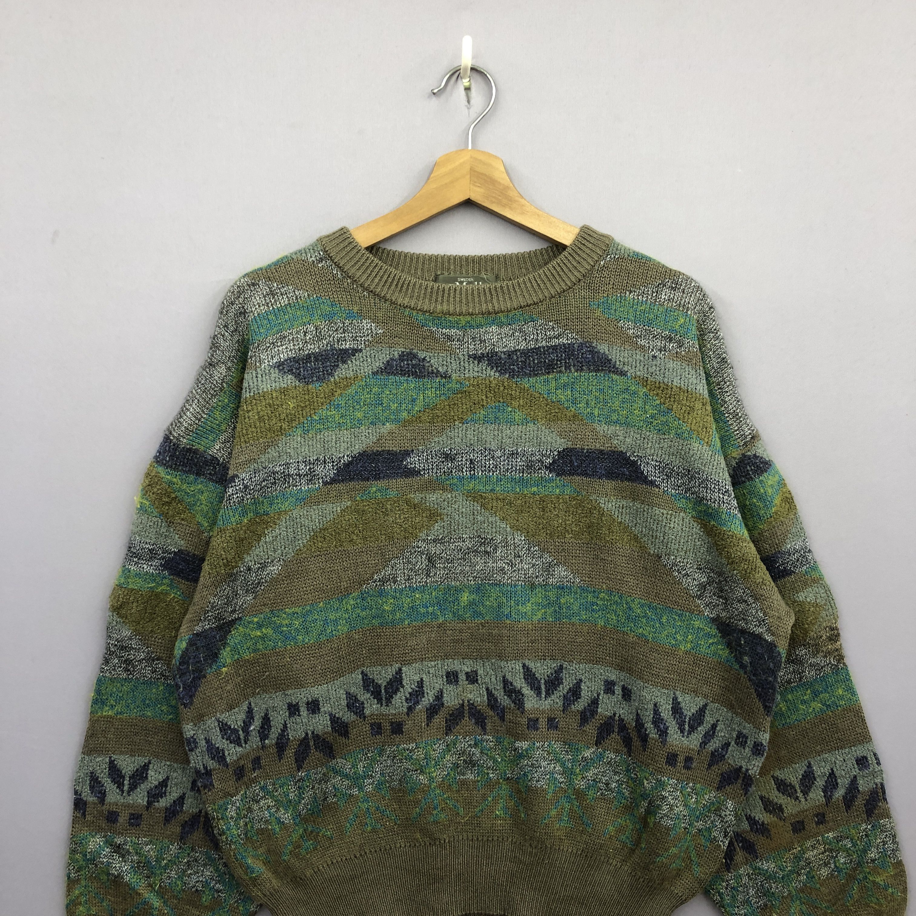 Japanese Brand Vintage Japanese Aztec Navajo Pattern Sweater Sweatshirt Size US XL / EU 56 / 4 - 2 Thumbnail