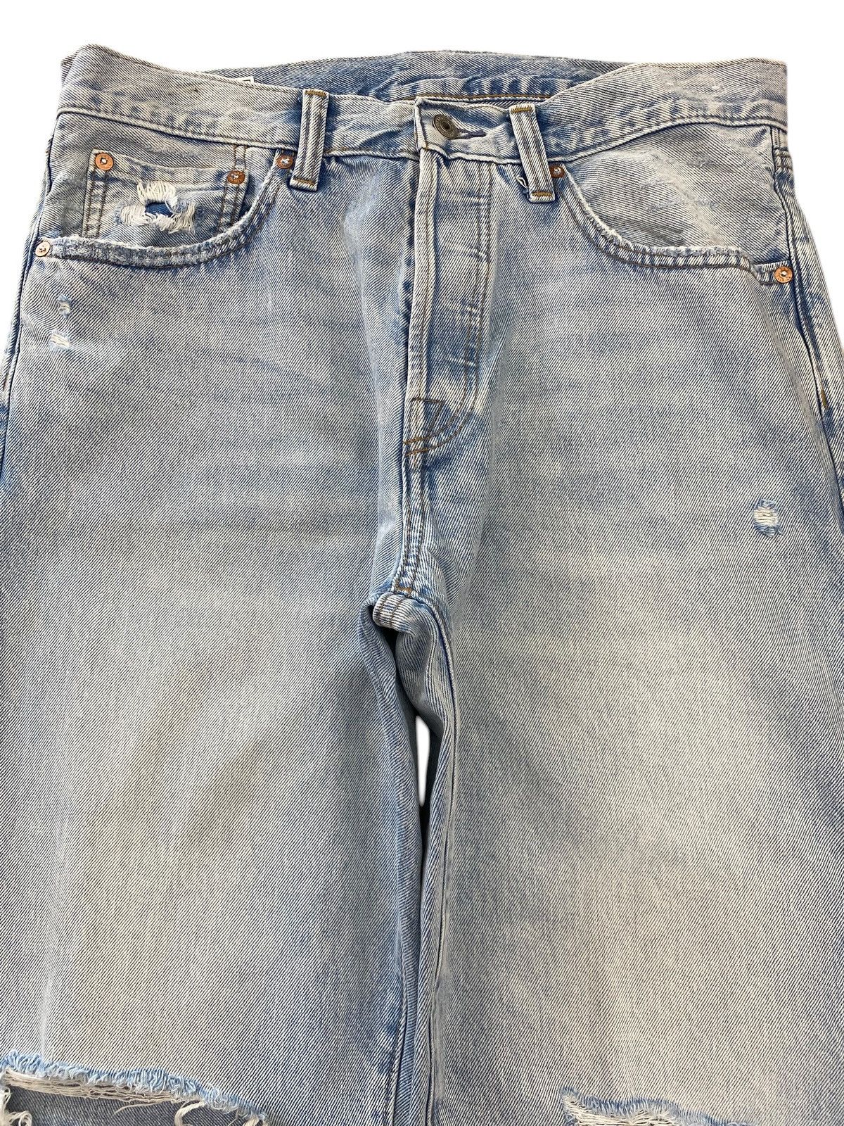 Gap Gap Faded Wash Ripped Style Straight Leg Jeans Size US 33 - 2 Thumbnail