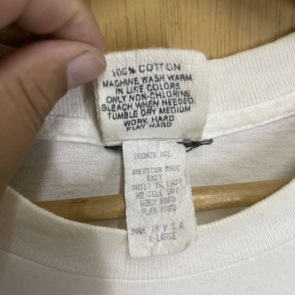 Japanese Brand Vintage 90s Bronze Age Skaterboards Shortsleeve Tee Size US L / EU 52-54 / 3 - 11 Thumbnail