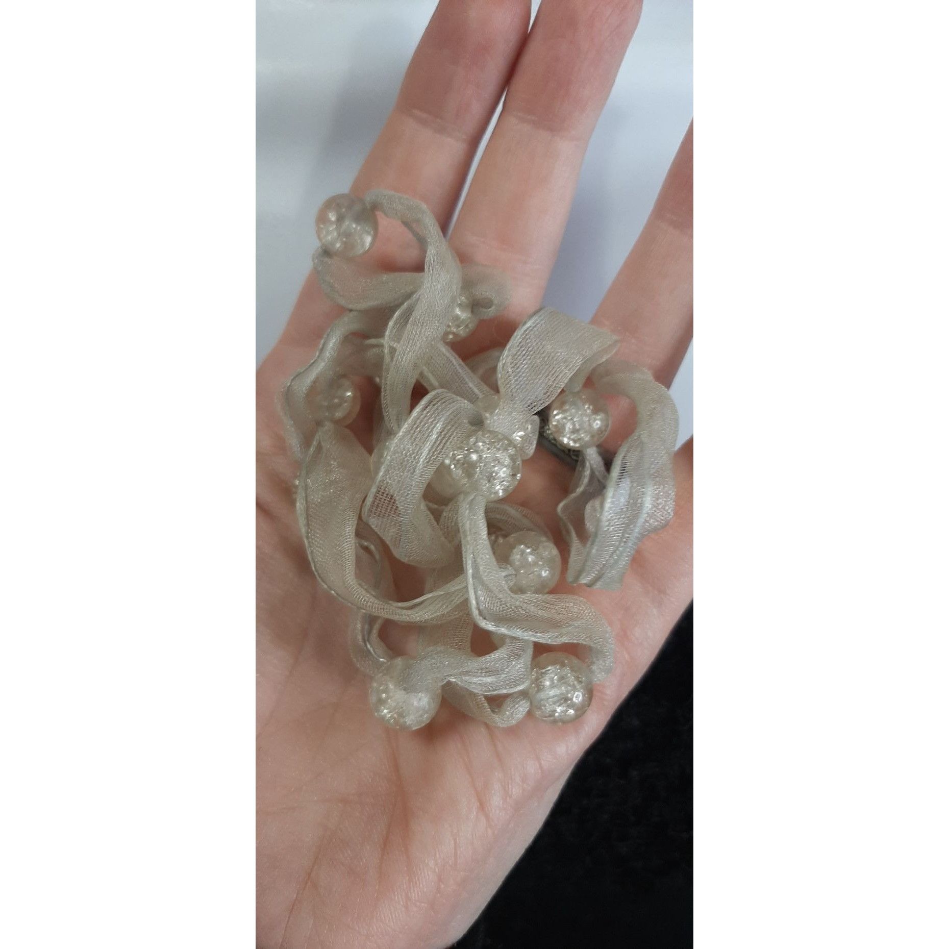 Other Sheer Ribbon Necklace With Clear Crackle Beads Size ONE SIZE - 4 Thumbnail
