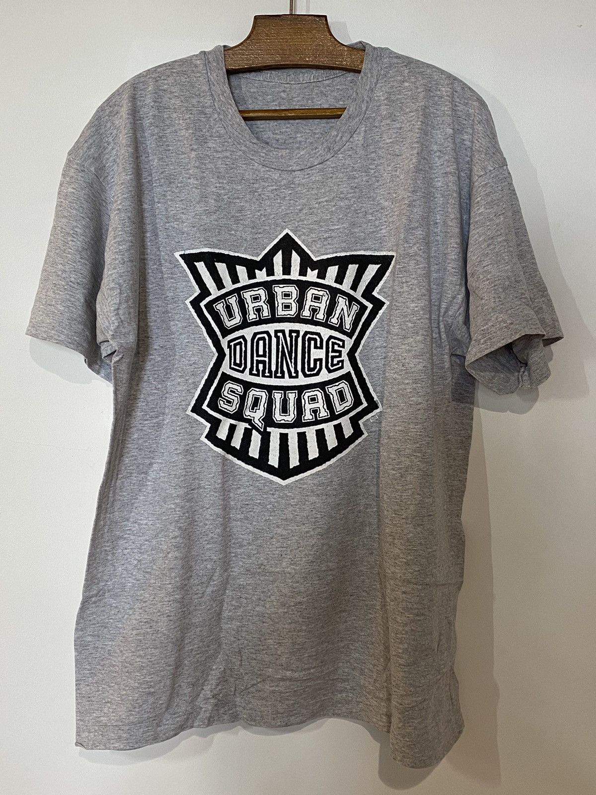 Band Tees Vintage Urban dance squad shirt early 90s grey Size US XL / EU 56 / 4 - 1 Thumbnail