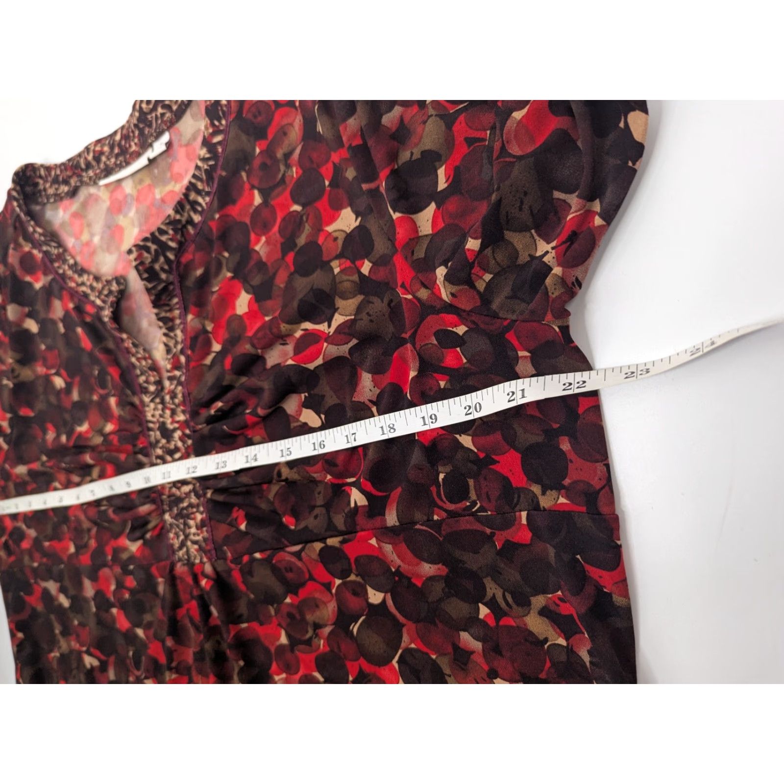 Vintage Susan Graver Red Liquid Knit Printed Top Ruched Neckline A91328 XL Tunic Blouse 3/4 Sleeve Solid Knit Polyester Spandex Classic Womens Size XL / US 12-14 / IT 48-50 - 6 Thumbnail