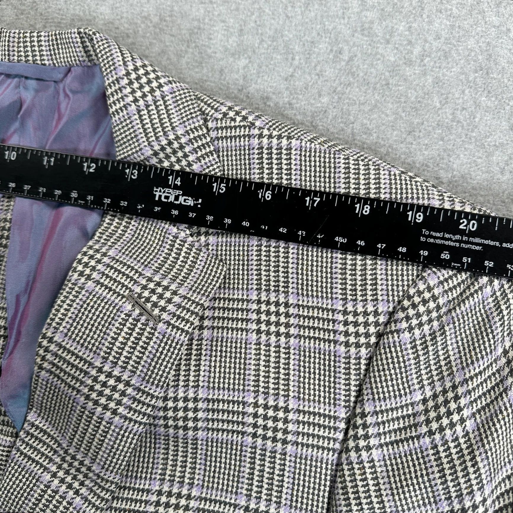 Vintage Oxford Clothes Sport Coat Mens 44 Regular Gray Plaid Classic Two-Button Single-Breasted Notch Lapel Inner Pockets Size US S / EU 44-46 / 1 - 7 Thumbnail