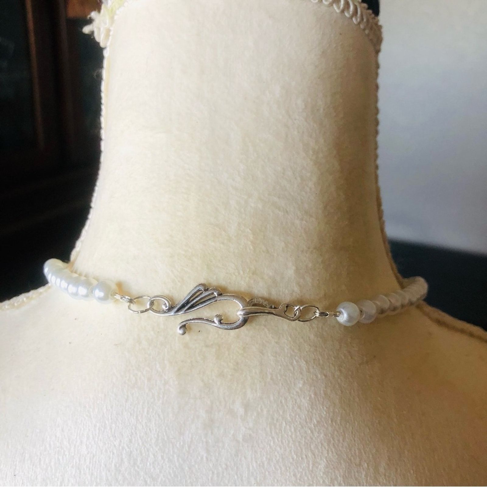 Handmade Handcrafted repurpose elegant angel wings Pearl necklace Size ONE SIZE - 7 Thumbnail