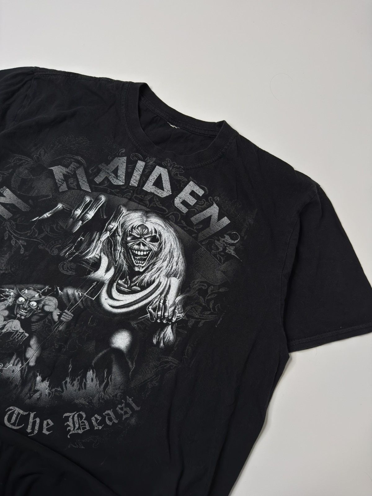 Band Tees Vintage Iron Maiden Number of the beast band tee metal rock Size US L / EU 52-54 / 3 - 2 Thumbnail