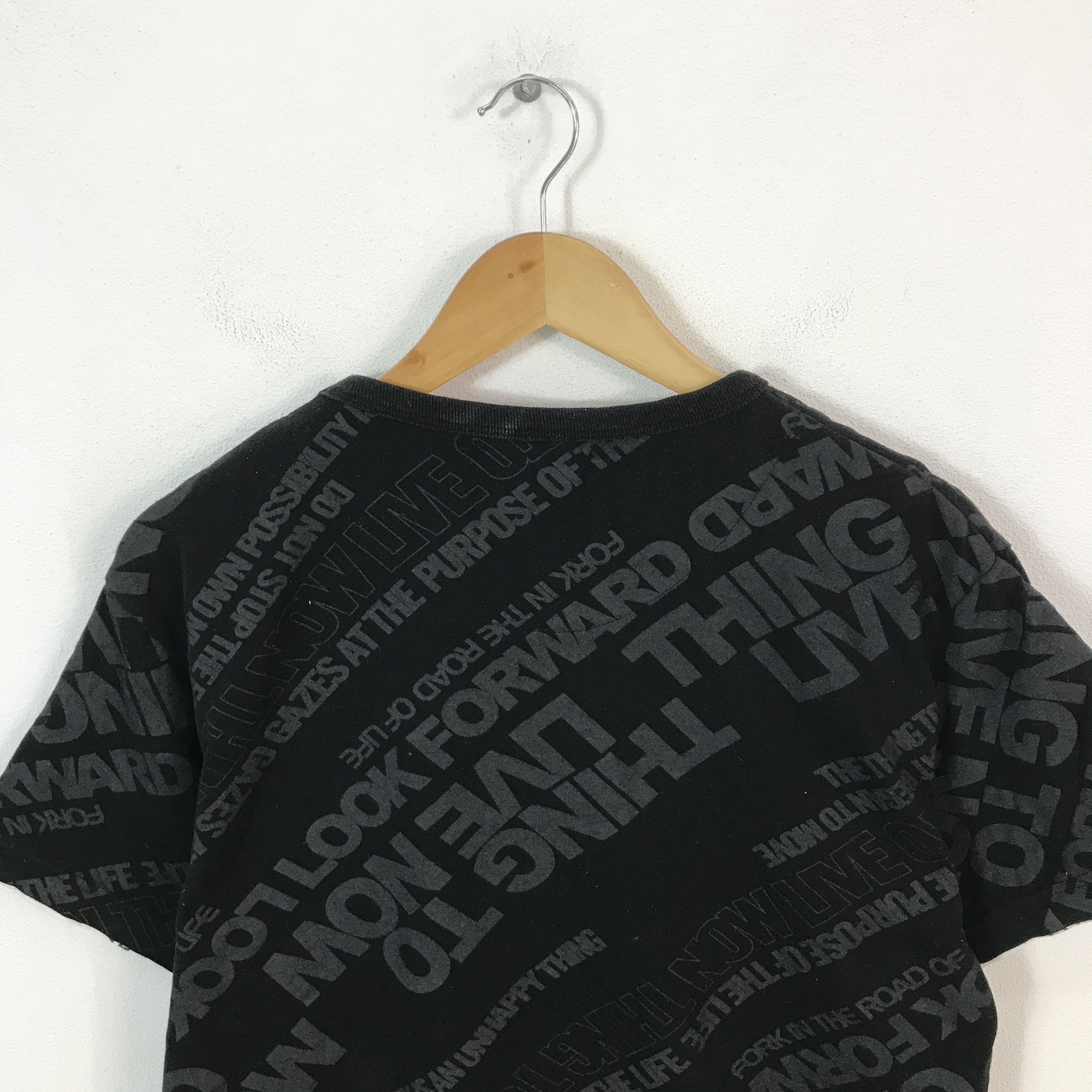 Japanese Brand Vtg Gothic Punk beaumont carr zipper t-shirt Size US L / EU 52-54 / 3 - 4 Thumbnail