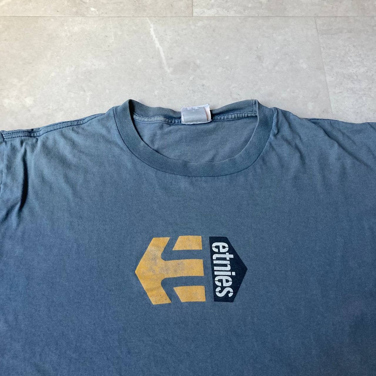 Etnies Vintage 90s Etnies Skateboards Tee Size US L / EU 52-54 / 3 - 2 Thumbnail