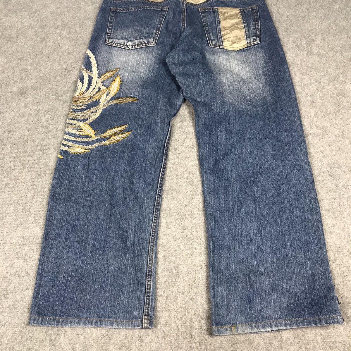 Japanese Brand JAPANESE BRAND EMBROIDERY GARUDA DENIM PANTS Size US 33 - 11 Thumbnail