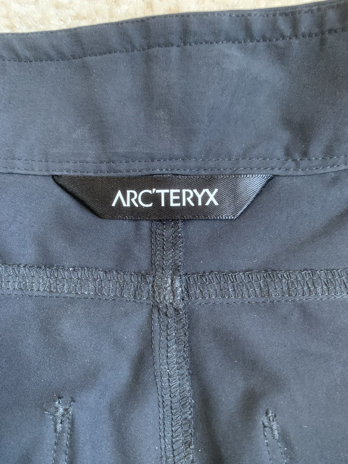 Arc'teryx Arc’Teryx Shorts Size 29 Waist Size US 29 - 4 Thumbnail