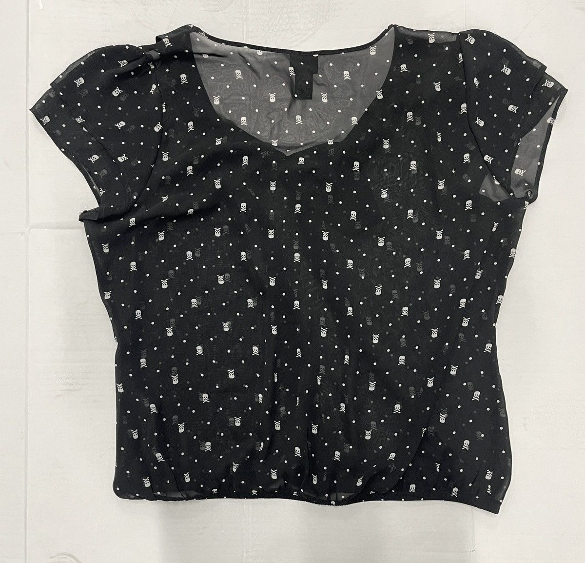 Torrid Torrid Black & White Skull Blouse - Size 2X Size XXL / US 16-18 / IT 52-54 - 2 Thumbnail