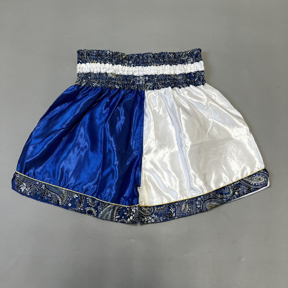 Japanese Brand × Vintage Vintage Muay Thai Boxing Shorts Size US 34 / EU 50 - 2 Thumbnail
