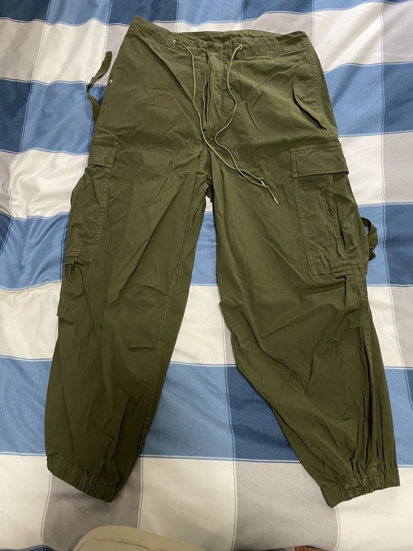 Haversack military-style cargo pants in olive green Size US 31 - 1 Thumbnail