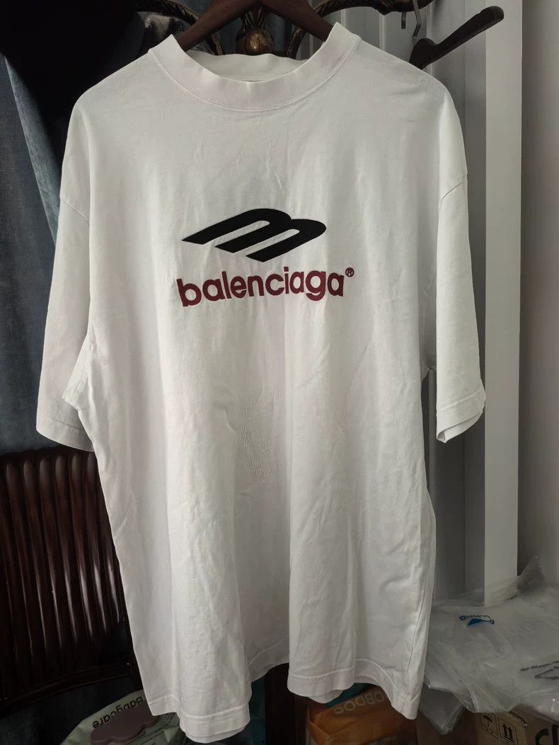 Balenciaga Balenciaga Logo embroidered crewneck T-shirt Size US L / EU 52-54 / 3 - 1 Thumbnail